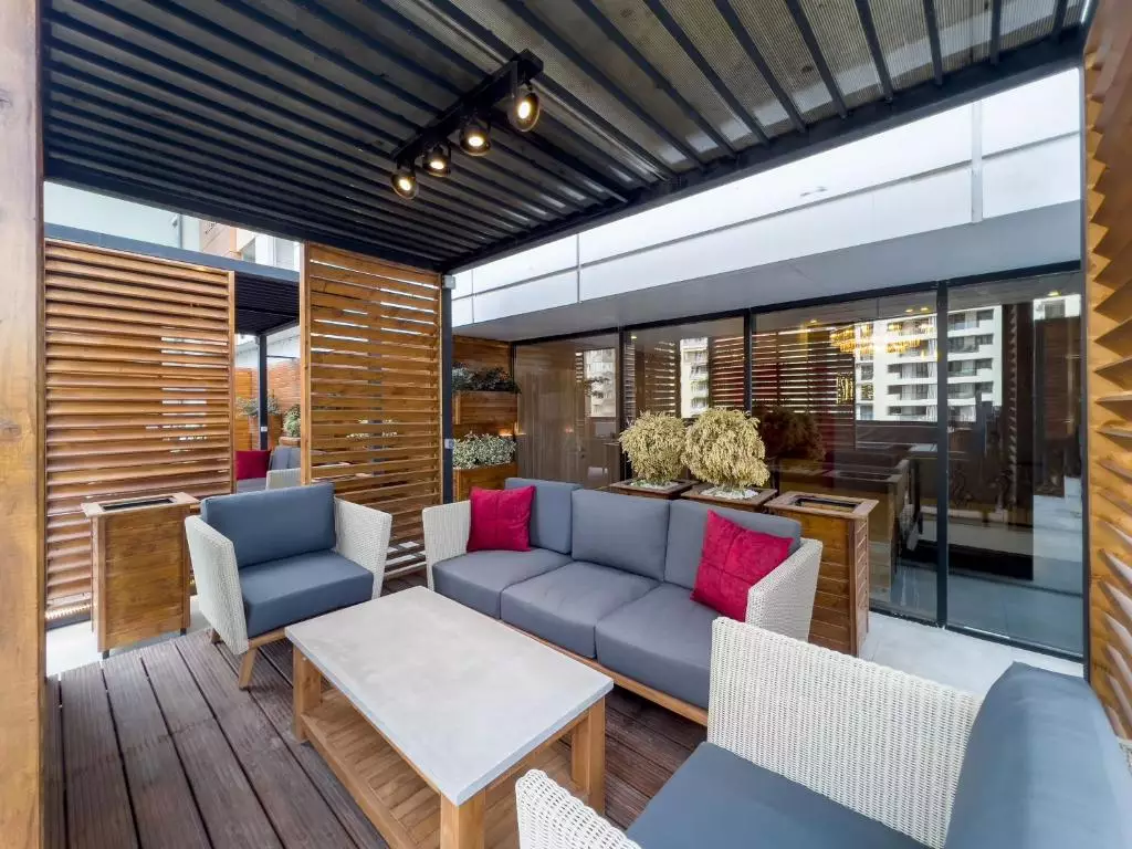 Denis hotel